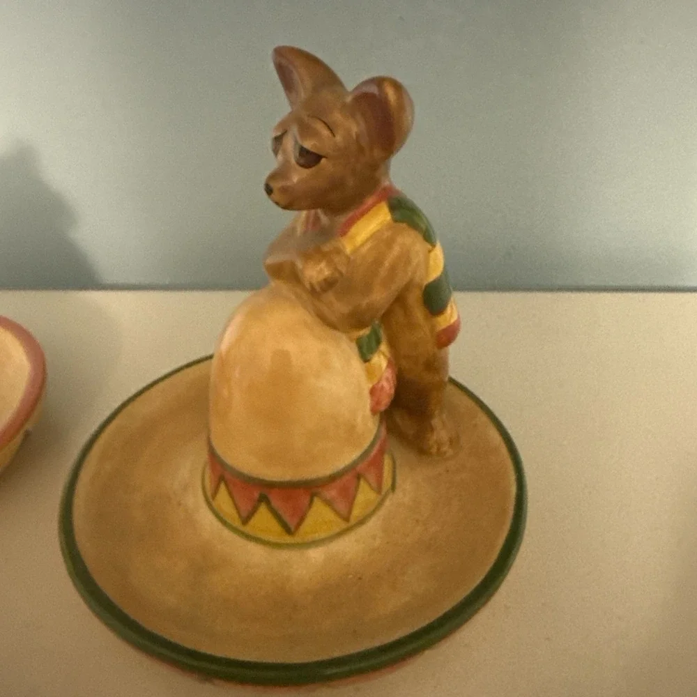 Vintage Clay Art Chihuahuas On Sombreros Salt And Pepper Shakers
